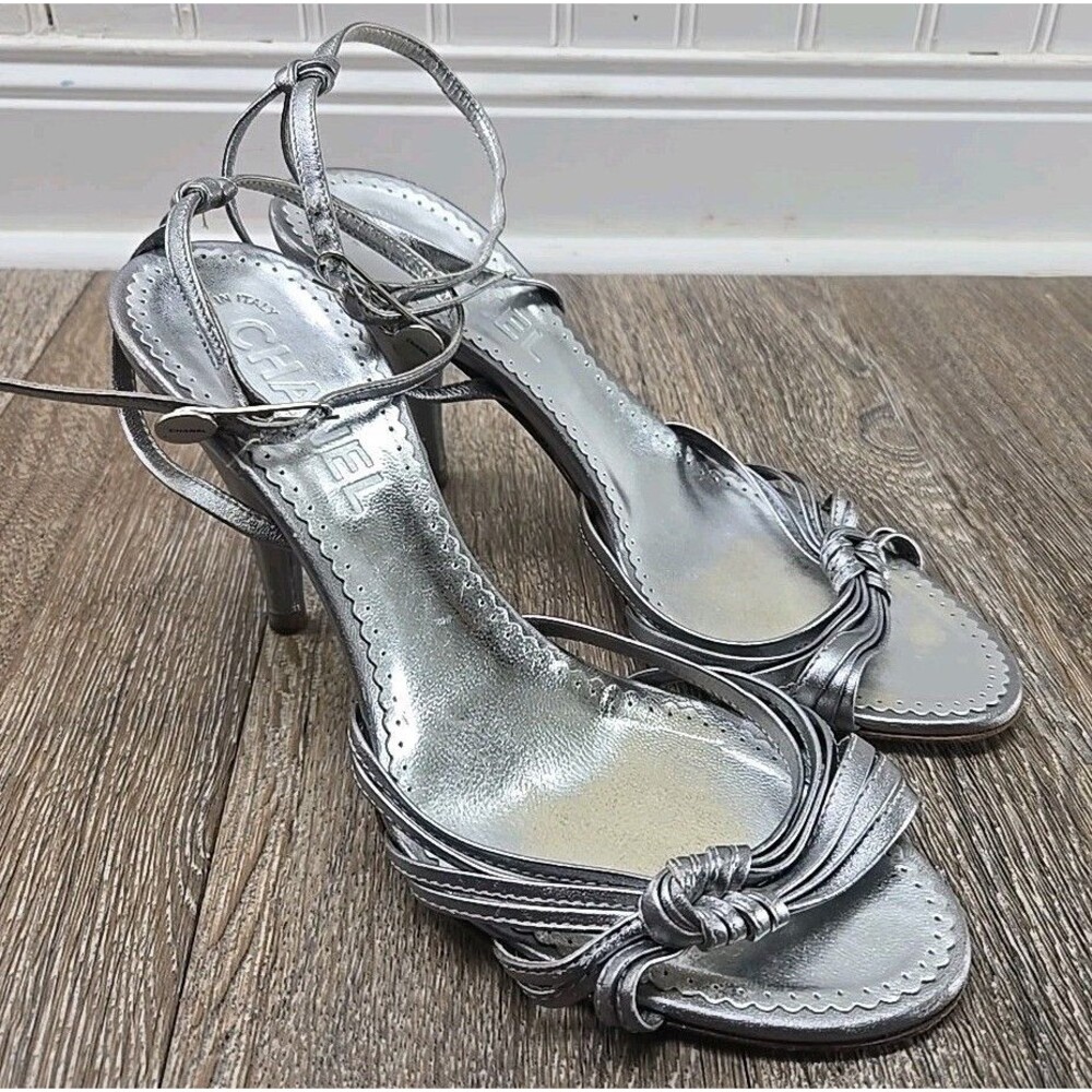 CHANEL Silver Metallic Knotted Strap Heels